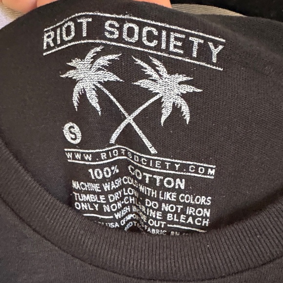 Riot Society Black Sugar Skull Tee - Picture 2 of 4